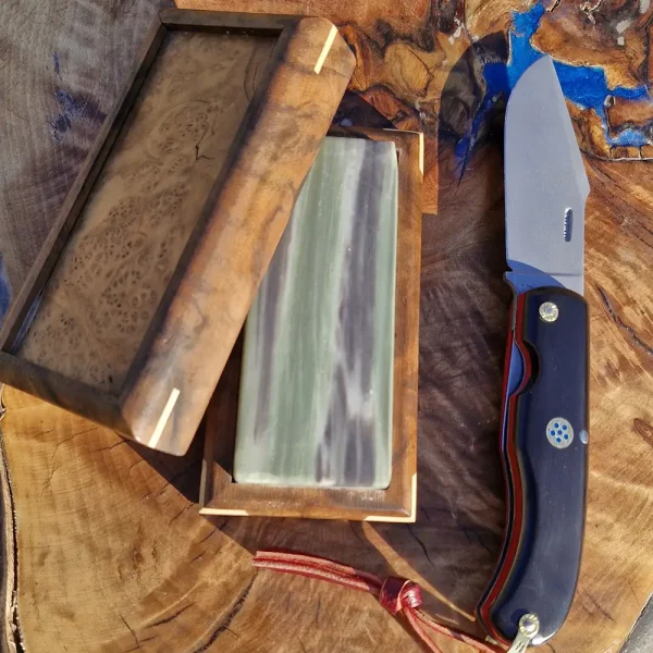 سنگ ویژه کوچک با جعبه